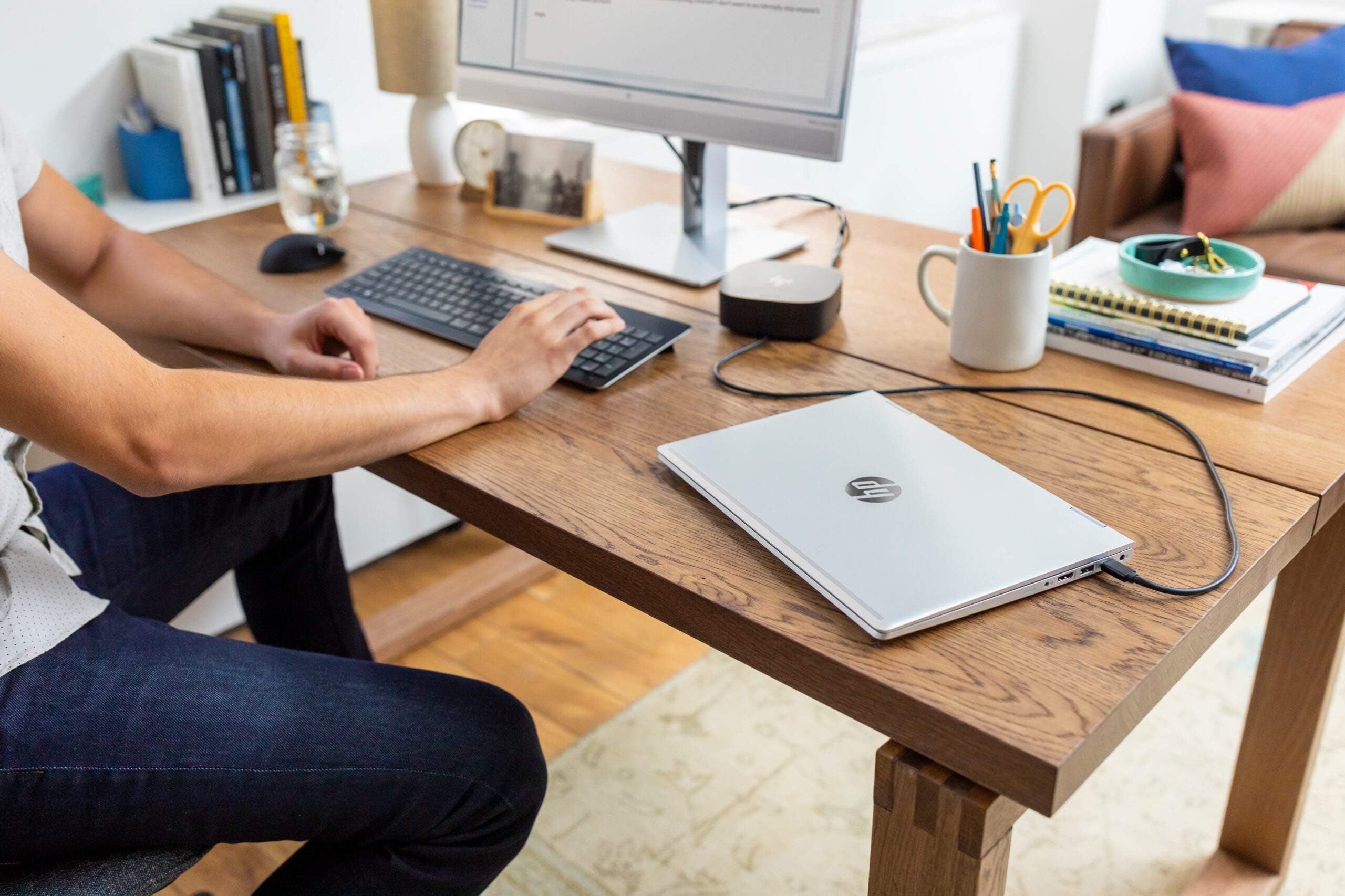 HP USB-C Dock G5 - Docking station - USB-C - GigE - 100 Watt - United Kingdom - for ENVY 13, 17, ENVY x360, ProBook 440 G8, 450 G8, 630 G8, Spectre x360, ZBook Power G7